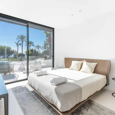 Villa In Cortijo Blanco San Pedro De Alcantara Marbella